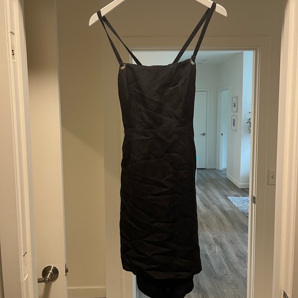 Astr Dresses & Skirts - Astr The Label Linen Mini Dress